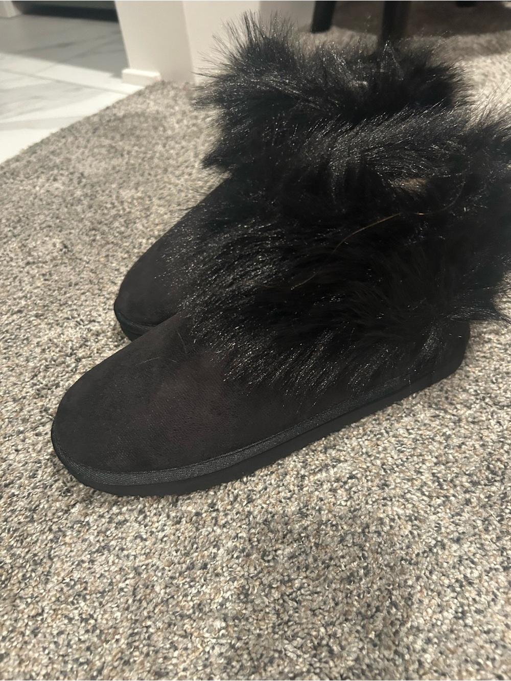 Black Faux-Fur Women’s Slip-On Boots